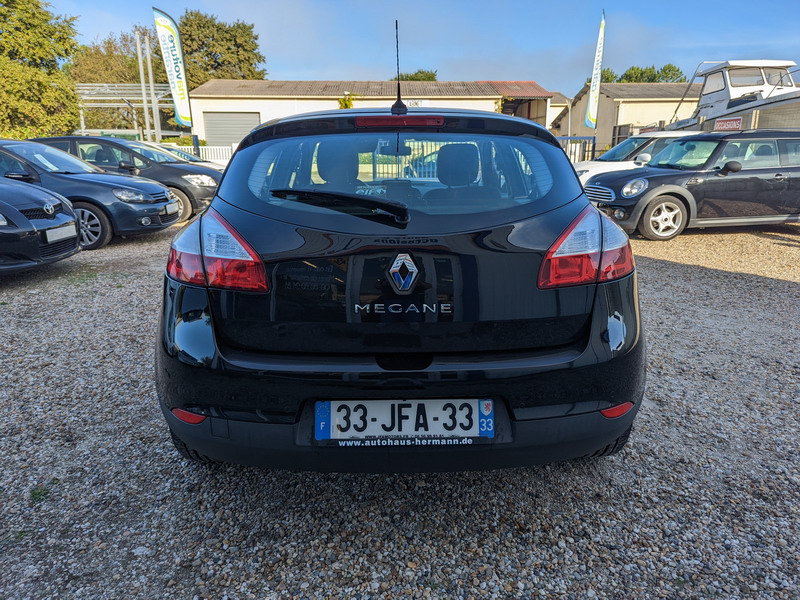 Renault Megane III  1.6l 16v 100ch Business Tomtom 5p