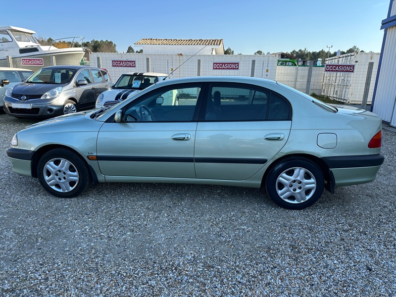 Toyota Avensis  1.8 110ch Sol 4p