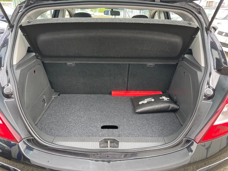 Opel Corsa IV 1.4 90ch Innovation 5p