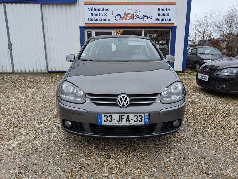 Volkswagen Golf V  1.6 102ch Confortline 5p