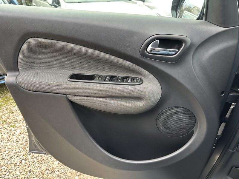 IMG_3810 Citroën C3 Picasso 1.6 VTi 120ch (PAS PURETECH) Confort