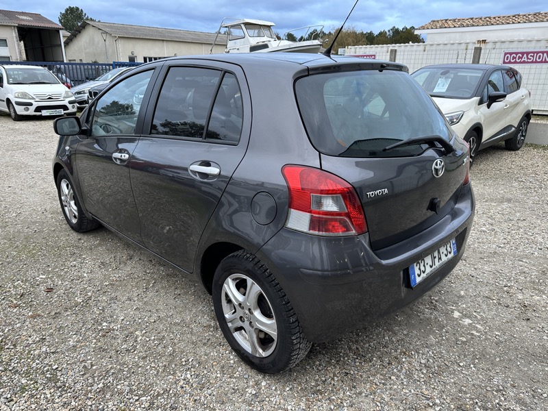 IMG_3819 Toyota Yaris II 100 VVT-i Excelia Pack 5p