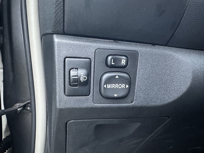 IMG_3846 Toyota Yaris II 100 VVT-i Excelia Pack 5p