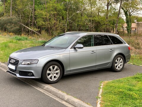 AUDI A4 Avant 2,0L - 211ch Ambiente