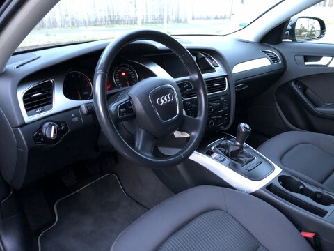 AUDI A4 AVANT QUATTRO 1,8 TFSi - 160ch ATTRACTION