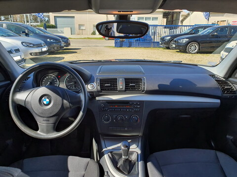 BMW Série 1 116I  122CH PREMIERE