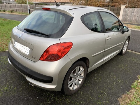 PEUGEOT 207 1,6 Vti - 120ch Sport