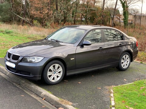 BMW Série 3 318i - 129ch Première