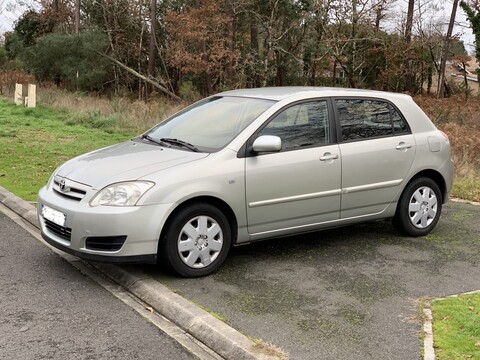 TOYOTA Corolla 1,4 16v - 100ch VVT-i Linea Terra