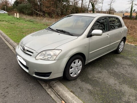 TOYOTA Corolla 1,4 16v - 100ch VVT-i Linea Terra