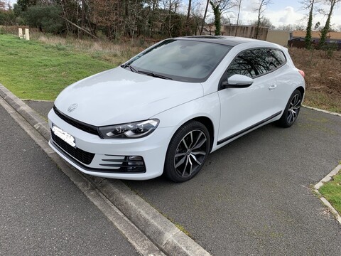 VOLKSWAGEN SCIROCCO 2,0 Tdi 150ch Carat R-Line