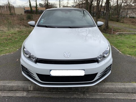 VOLKSWAGEN SCIROCCO 2,0 Tdi 150ch Carat R-Line