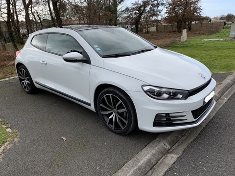 VOLKSWAGEN SCIROCCO 2,0 Tdi 150ch Carat R-Line