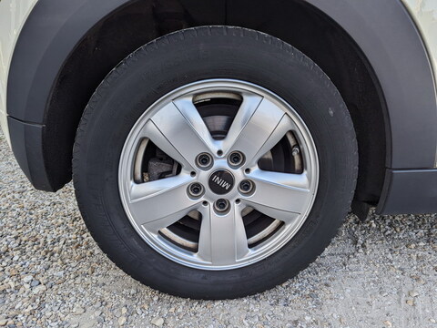 Mini III (F56) One 102ch