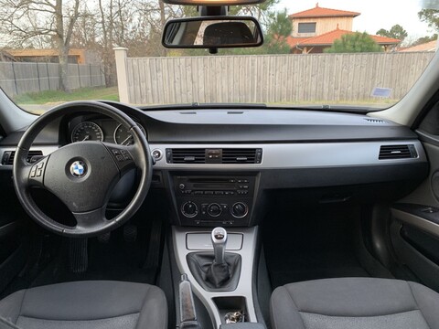 BMW Série 3 2,0L - 143ch 318i Touring Premiere