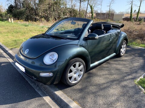 VOLKSWAGEN NEW BEETLE 2,0L - 115ch CARAT