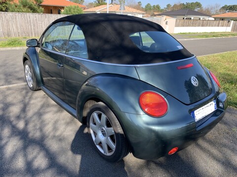 VOLKSWAGEN NEW BEETLE 2,0L - 115ch CARAT