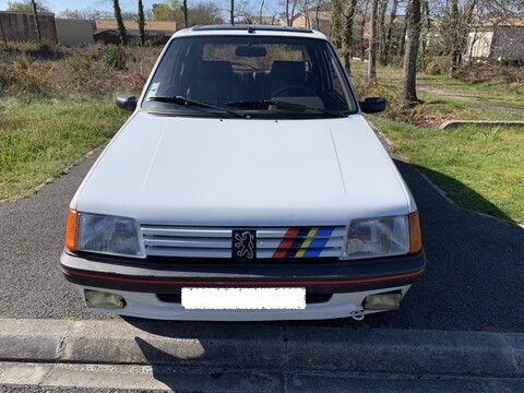 PEUGEOT 205 1,6 - 115ch GTi