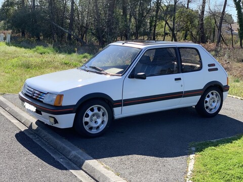 PEUGEOT 205 1,6 - 115ch GTi