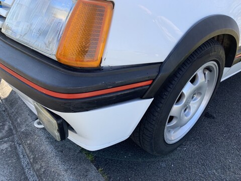 PEUGEOT 205 1,6 - 115ch GTi