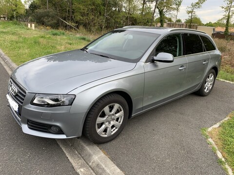 AUDI A4 Avant 2,0L - 211ch Ambiente