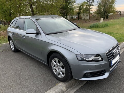 AUDI A4 Avant 2,0L - 211ch Ambiente