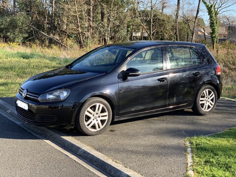 VOLKSWAGEN GOLF VI 2.0 TDI 110 Confortline