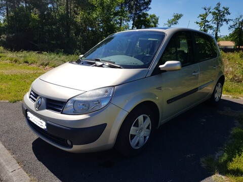 RENAULT Scénic 1.6 16S 110ch Dynamique