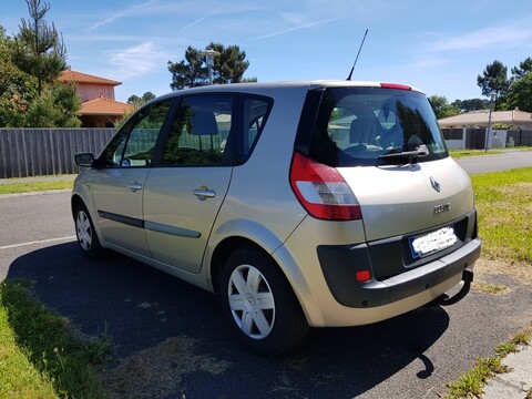 RENAULT Scénic 1.6 16S 110ch Dynamique