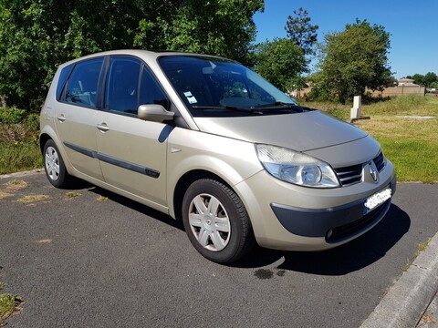 RENAULT Scénic 1.6 16S 110ch Dynamique