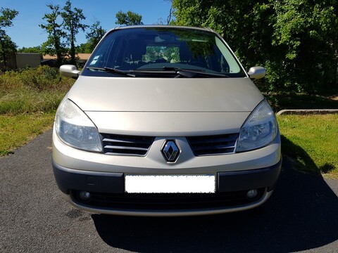 RENAULT Scénic 1.6 16S 110ch Dynamique