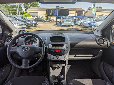 Toyota Aygo 1.0 VVT-i 68ch Confort 5p