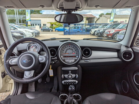 Mini II (R56)  1.6L Cooper 120ch