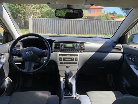 TOYOTA Corolla 1.6 VVTi 110 SOL