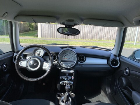 MINI Mini Cooper 1.6 16S 120ch Cooper