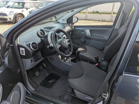 Toyota Aygo 1.0 VVT-i 68ch Confort 5p