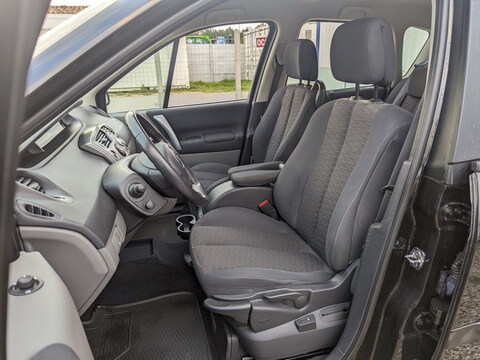 Renault Scenic II  1.6 16v 110ch Dynamique