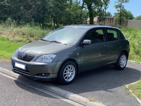 TOYOTA Corolla 1.6 16S 110ch SOL