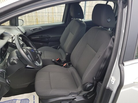 FORD B-MAX 1.0 SCTi 125 Titanium