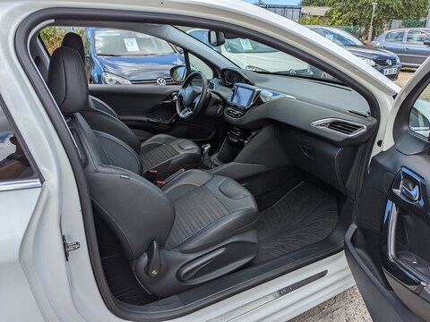 Peugeot 208  1.6 VTi Allure 3p