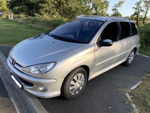 PEUGEOT 206 SW 1,6 16v - 110ch Quiksilver