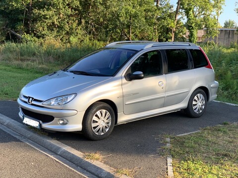 PEUGEOT 206 SW 1,6 16v - 110ch Quiksilver