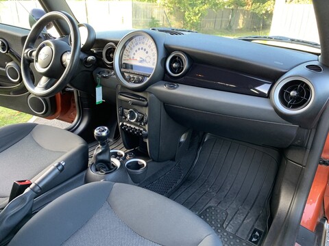 MINI Cooper 1,6 - 122ch Cooper