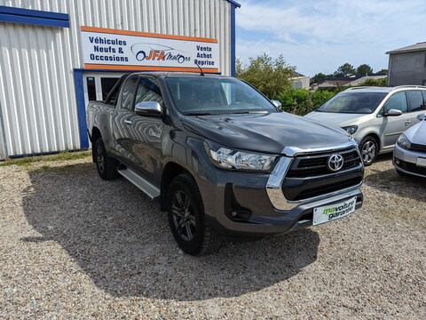 Toyota Hilux VIII  2.8 D-4D X-Tra Cabine Légende 4WD