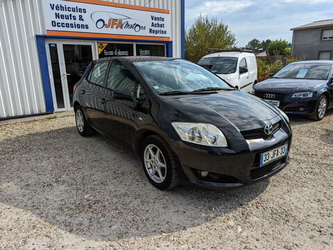 Toyota Auris  1.4l 97 VVT-i Sol 5p