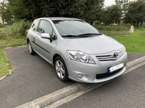 TOYOTA AURIS 1.6 VVTi 132 EDITION