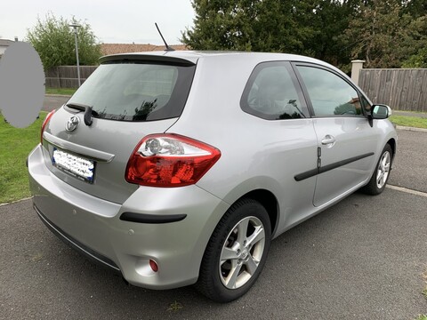 TOYOTA AURIS 1.6 VVTi 132 EDITION