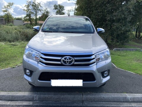 TOYOTA HILUX 2.4 D-4D LEGENDE