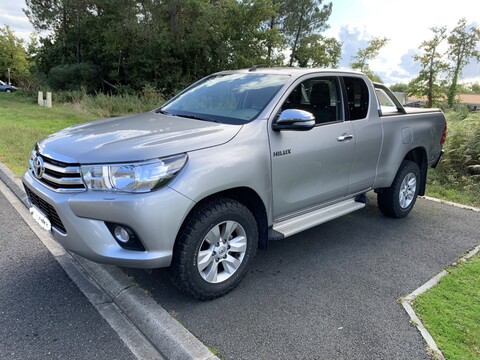 TOYOTA HILUX 2.4 D-4D LEGENDE