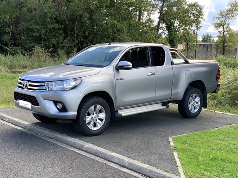 TOYOTA HILUX 2.4 D-4D LEGENDE